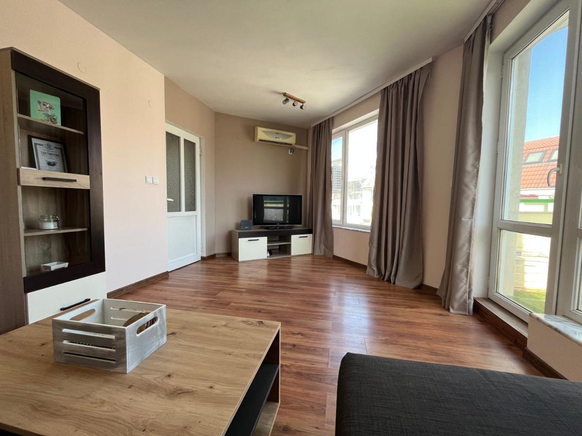 Apartment Happy Holiday 2 Burgas City Exteriér fotografie